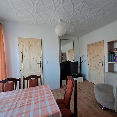 Pokoje Goscinne U Marysi Nowy Sącz Dış mekan fotoğraf